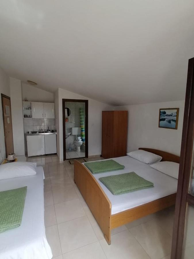 Studio Apartmani Marinella Baška Voda Exterior foto