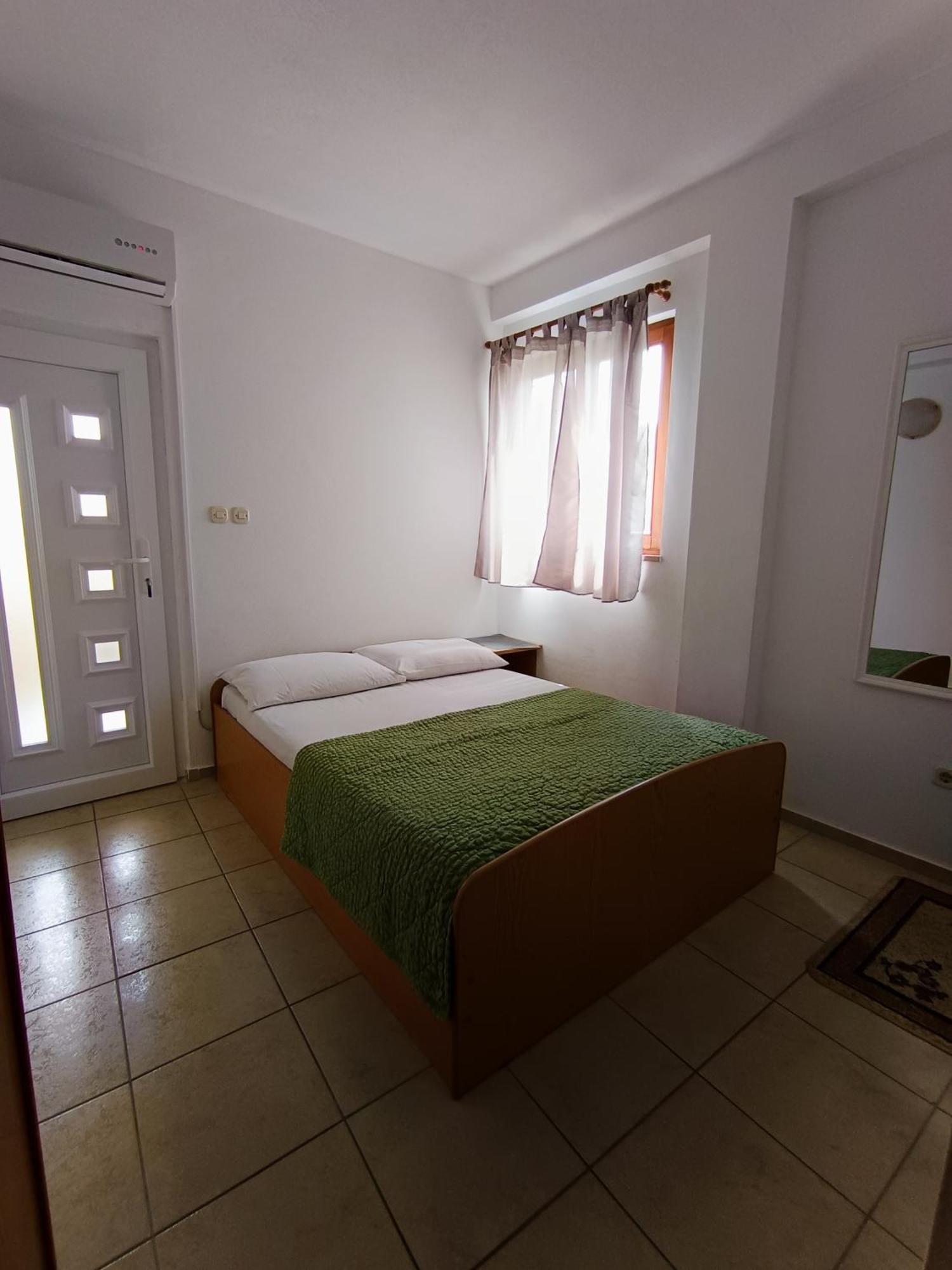 Studio Apartmani Marinella Baška Voda Zimmer foto